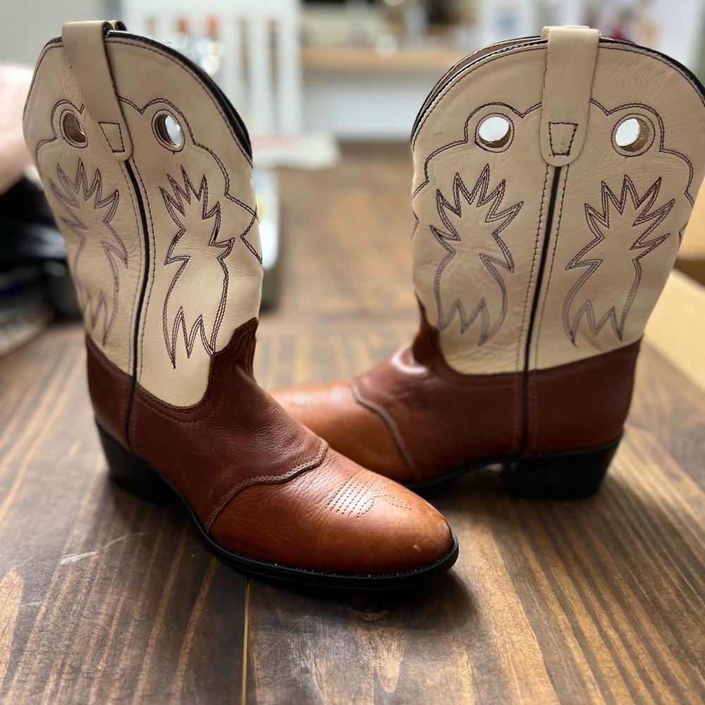 Dan post boots
